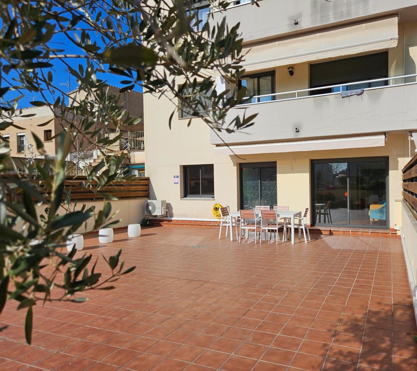 Apartamento Vilallonga Figueres  Dış mekan fotoğraf