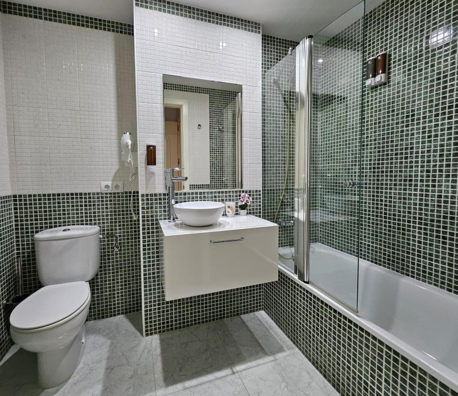 Apartamento Vilallonga Figueres  Dış mekan fotoğraf